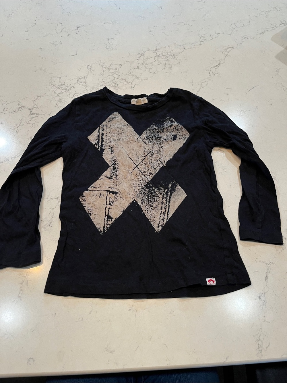 Appaman kids Black Long-Sleeve Graphic Shirt with Distressed X
